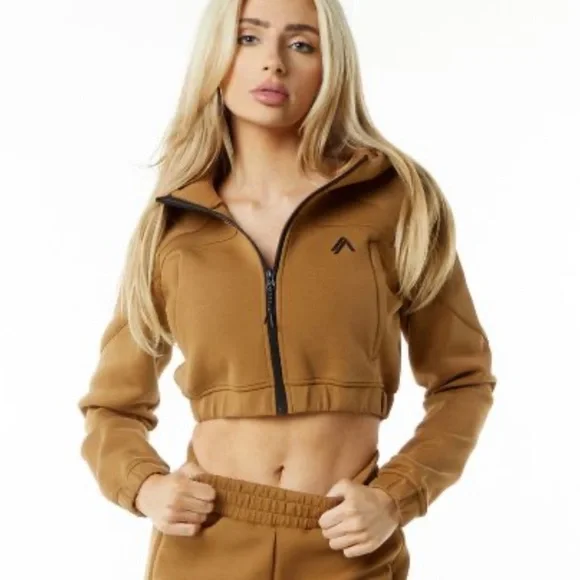 Alphalete NWOT ELMTS Full-Zip Crop Jacket Oversized - Picture 1 of 8